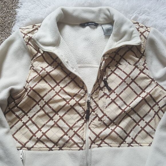 Snozu Fleece Jacket Cream and Brown Zip front Zip up Pockets Size Medium - Picture 4 of 8